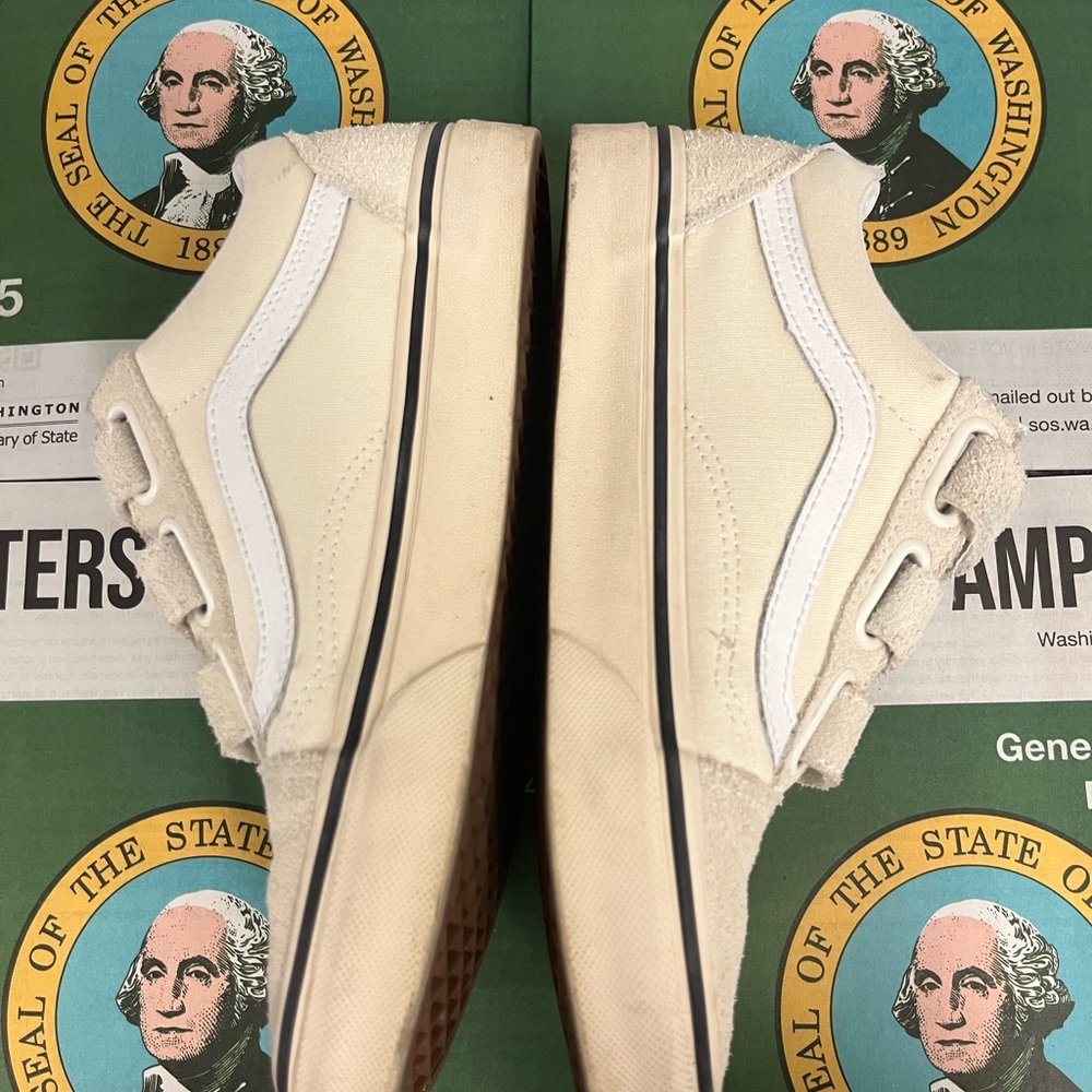 Vans White Low Top Sneakers 7 - Picture 4 of 6